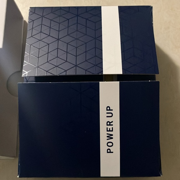 NWT Nautica USB-C to USB-A 7ft cable - Picture 6 of 9